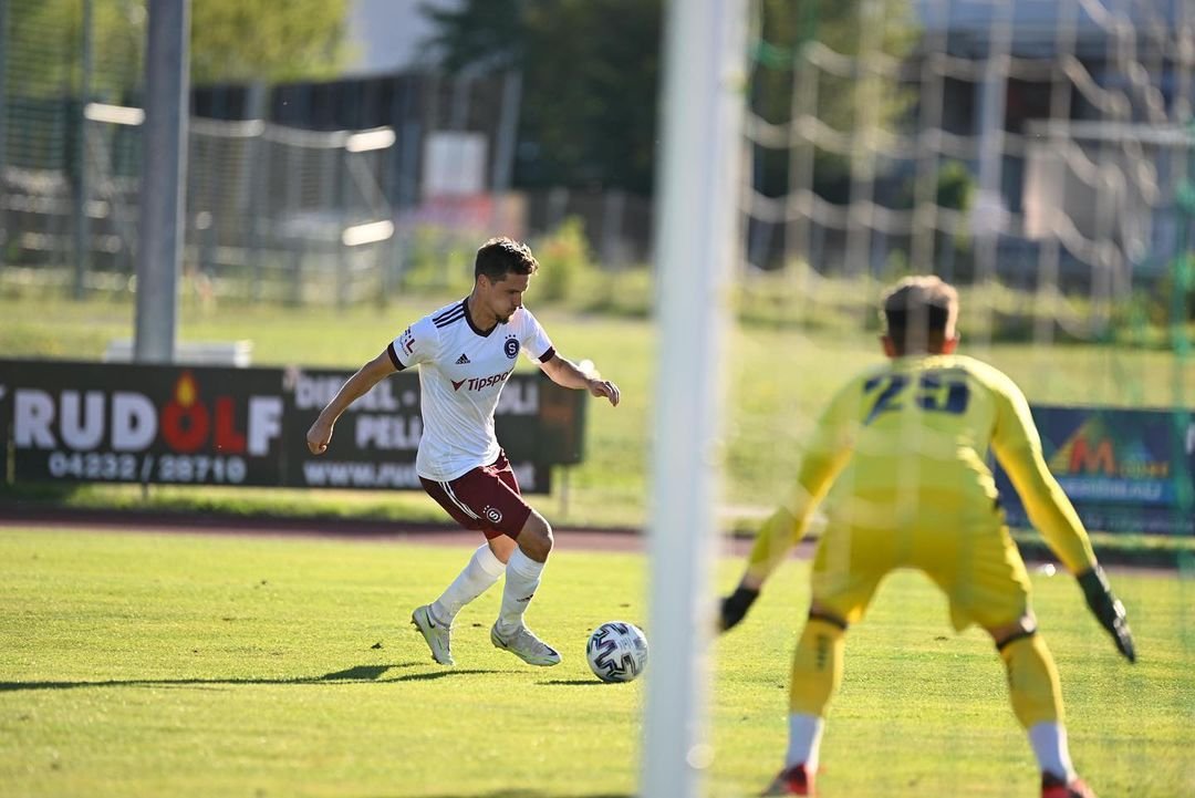 ? REPORTÁŽ | Na závěr soustředění v rakouských Korutanech jsme remizovali s maďarským Paksi FC 1:1.   Reportáž z utkání najdete na našem webu ? #acsparta